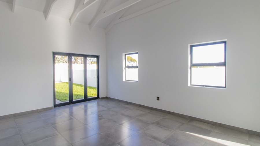 4 Bedroom Property for Sale in Shelley Point Western Cape
